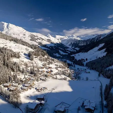 Stunning Contemporary Austrian Chalet Superb Views Apartment