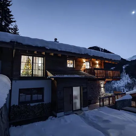 Stunning Contemporary Austrian Chalet Superb Views Apartment *